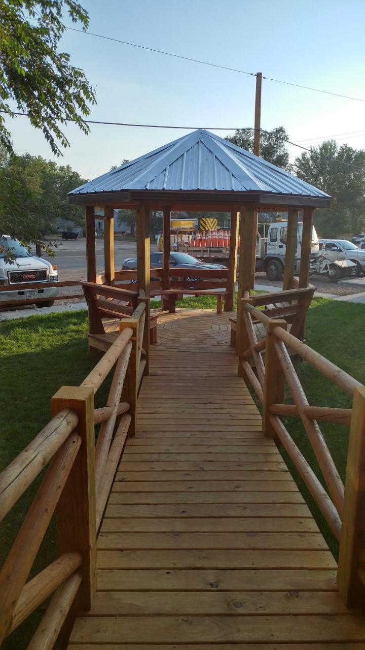 Sagebrush Inn & Suites Broadus Экстерьер фото