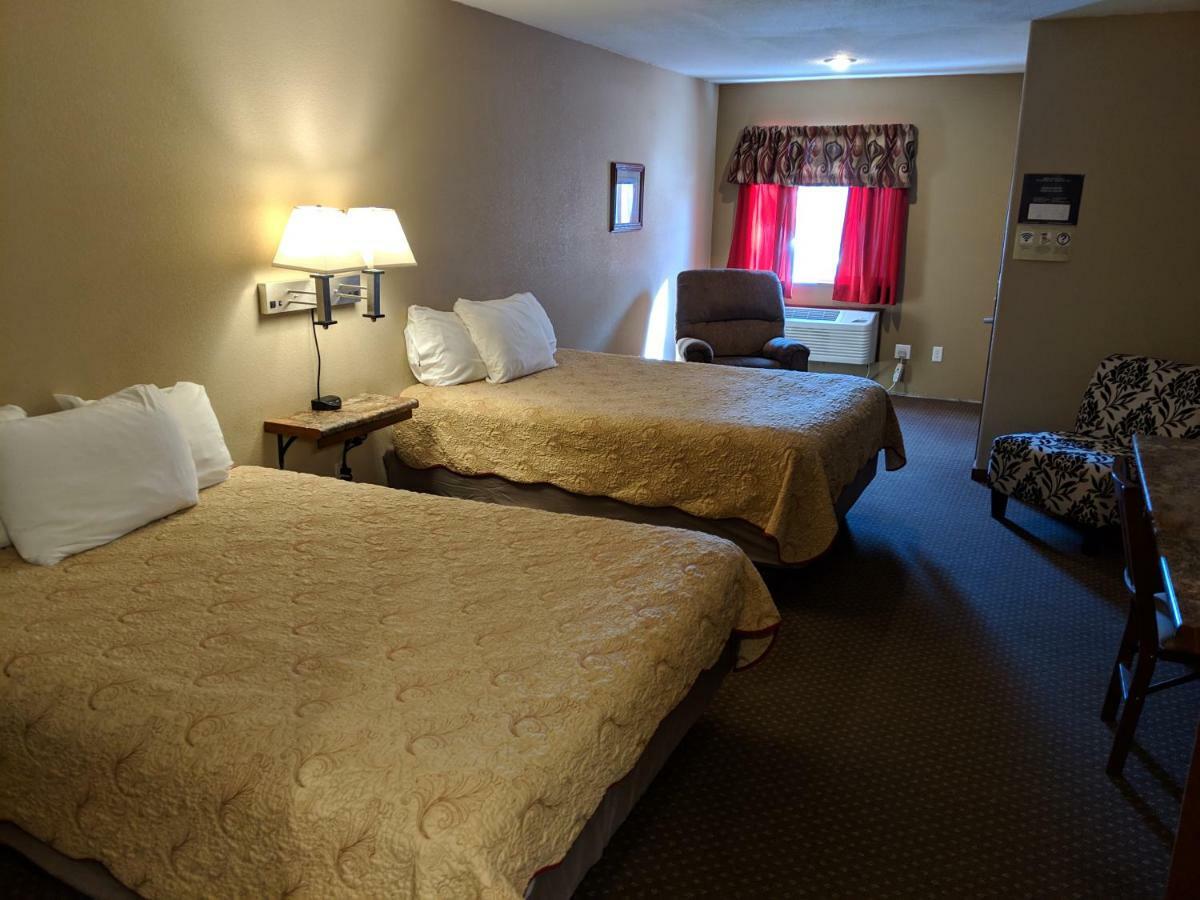 Sagebrush Inn & Suites Broadus Экстерьер фото