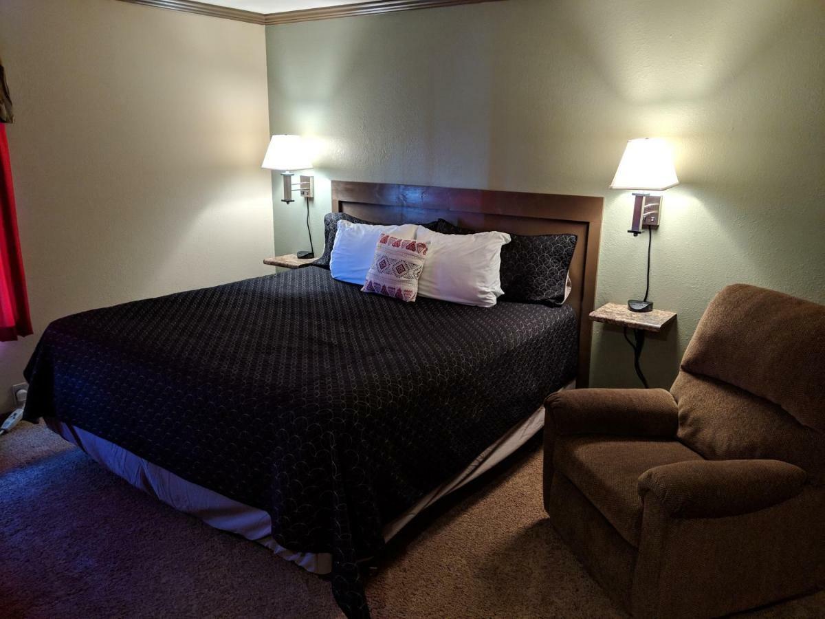 Sagebrush Inn & Suites Broadus Экстерьер фото